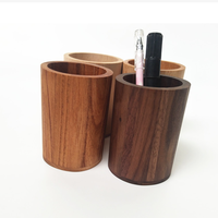 Porte-brosse, vase en bois et stylo, conteneur