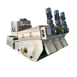 Notre presse à vis présente un assemblage de vis empilées robuste pour une déshydratation en douceur et des protections anti-éclaboussures réglables. - Product Image 2