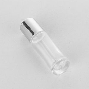 ขวดแก้วทรงกระบอกใสสำหรับเครื่องสำอาง พร้อมหลอดหยดสีเงินสำหรับของเหลวเครื่องสำอาง - Product Image 2