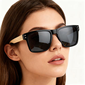 Lunettes de soleil polarisées Lassoni à monture carrée, verres TAC effet bois, protection UV400, unisexe, mode, voyage, conduite - Product Image 1