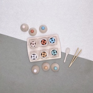 ของเล่นไม้รูปเค้กสายรุ้งและลูกบอล ของเล่นเสริมพัฒนาการแบบเรจจิโอ เกมเล่นบทบาทสมมติ เกมหยิบลูกปัด ของเล่นไม้รูปคัพเค้กสำหรับเด็กอายุ 3-6 ปี - Product Image 4