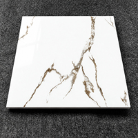 Carreaux de sol en céramique haute brillance 60x60 gris poli effet marbre blanc pour intérieur moderne, villa, salon