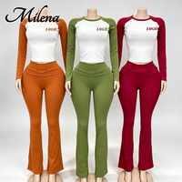Ensemble trois pièces personnalisé Milena pour femme – Loungewear haut de gamme avec haut à manches longues et pantalon évasé taille haute plissé
