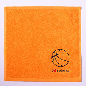 Serviette en forme de ballon de basket 30x30cm en pur coton, cadeau pour les fans, souvenir, logo personnalisable - Product Image 1