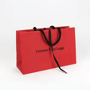 Großhandel individuell bedruckte Geschenk Papiertüte mit eigenem Logo Luxusmarke Kraft Unterwäsche Einkaufs papiertüten