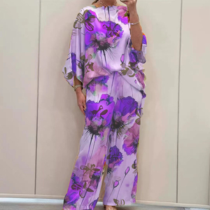 ชุดเซ็ต 2 ชิ้น แฟชั่นสำหรับผู้หญิง ลายดอกไม้ พิมพ์ลาย แขนค้างคาว ผ้าซาติน ทรงหลวม ไม่มีปก สไตล์วินเทจ รักษ์โลก กางเกงขายาว - Product Image 3