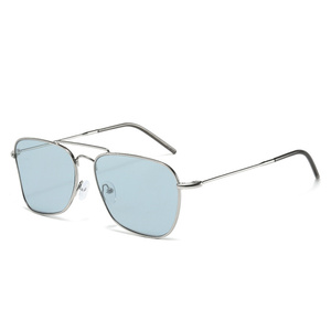 Gafas de Sol de Piloto con <span class=keywords><strong>Lentes</strong></span> Curvas de Doble Haz <span class=keywords><strong>para</strong></span> Hombre, Novedad de 2025, Protección UV400, Gafas de Sol Cuadradas con Marco de Acero Inoxidable Grande <span class=keywords><strong>para</strong></span> <span class=keywords><strong>Mujer</strong></span> - Product Image 4