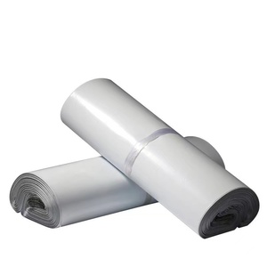 Sacs d'expédition en plastique bon marché 2026, pochette de courrier épaisse et résistante avec adhésif, sacs d'expédition pour vêtements - Product Image 4