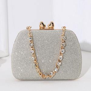 Borsa a forma di scatola quadrata di alta qualità borsa da pranzo con love Diamond intarsiato borsa mondana per banchetti borsa a tracolla da donna - Product Image 3