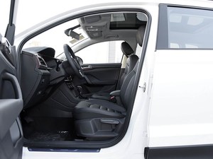 <span class=keywords><strong>โฟล์ค</strong></span>สวาเกน <span class=keywords><strong>รุ่น</strong></span>ปี 2025, 300TSI, ขับเคลื่อนสองล้อ, <span class=keywords><strong>รุ่น</strong></span>ไวท์มูน - Product Image 4