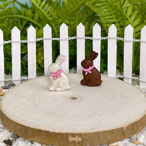 Lapin en <span class=keywords><strong>chocolat</strong></span> miniature en acrylique <span class=keywords><strong>de</strong></span> Pâques, friandises <span class=keywords><strong>de</strong></span> Pâques festives, cadeaux personnalisés <span class=keywords><strong>de</strong></span> Pâques, friandises <span class=keywords><strong>de</strong></span> lapin blanc et bordeaux - Product Image 5