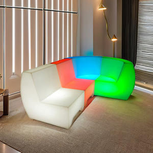 حار بيع لون التحكم أدى الأثاث البلاستيكية الاقسام أدى أريكة أريكة لشريط - Product Image 6