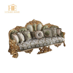 Ensemble de canapés européens classiques de luxe sculptés à la main avec revêtement en tissu rembourré en éponge pour le salon d'un appartement - Product Image 5