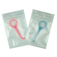 Extracteur jetable pour aligneurs orthodontiques et gouttières dentaires