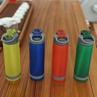 Vente en gros 750ml/850ml Revêtement mat Plastique Sports Drinkware Promotion de l'usine de Taizhou Cadeau Sipper Bouteille d'eau