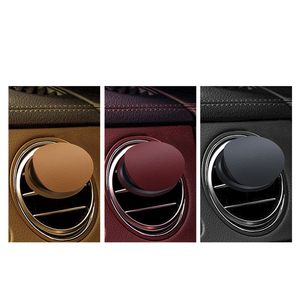 Offre Spéciale – Diffuseur <span class=keywords><strong>d</strong></span>'Arômes de Luxe en Similicuir avec Logo Personnalisé et Clip de Ventilation pour Voiture, Idéal pour l'Exportation - Product Image 4