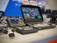 AVMATRIX SHARK H4M: Mezclador de Video HDMI de 4 Canales Todo en Uno y Mezclador de Audio Profesional con Transmisión SRT RTMP y Grabación para Transmisiones en Vivo