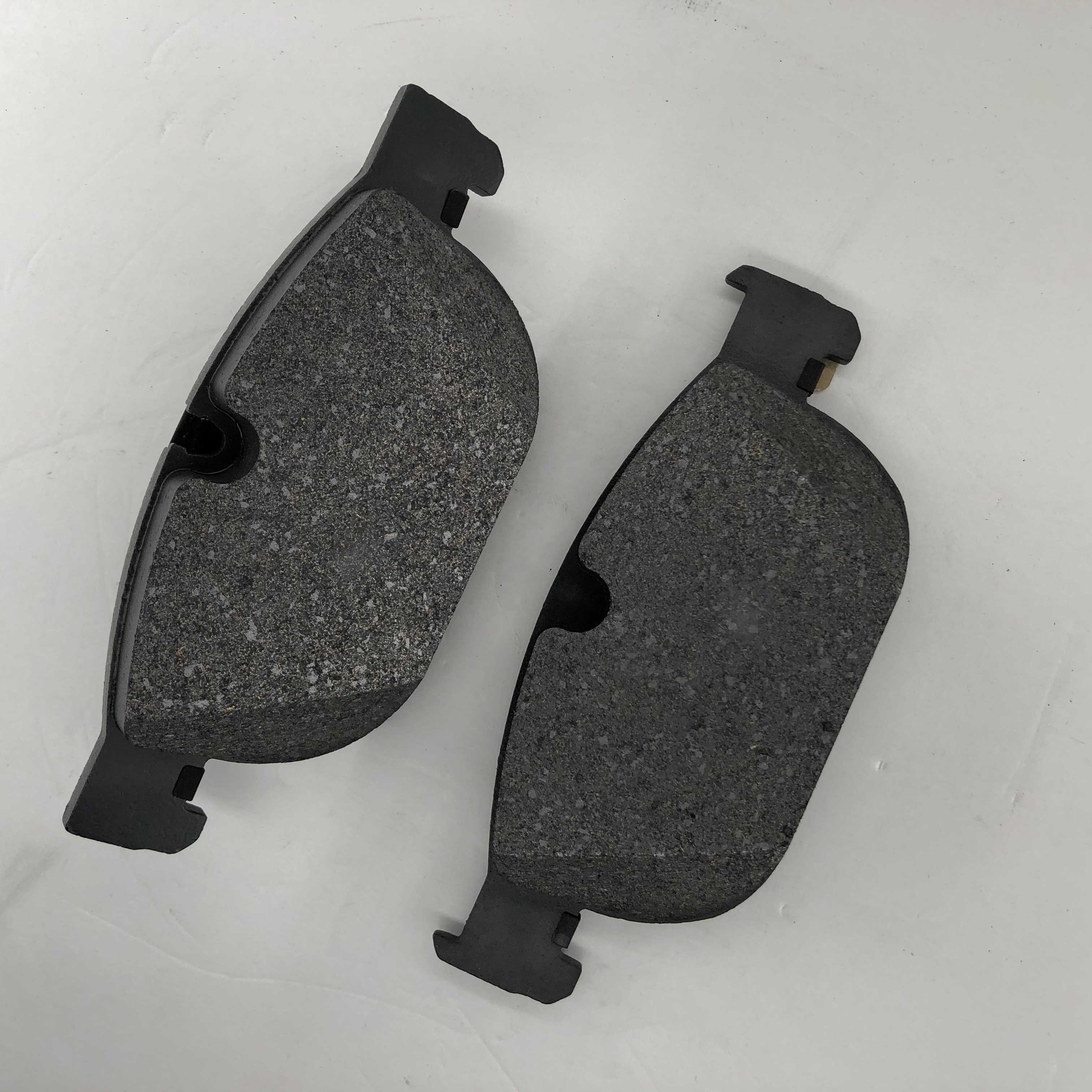 D1821 Oem no. 31471265 High original quality ceramic front and rear brake pads for land rover OE LR061385
