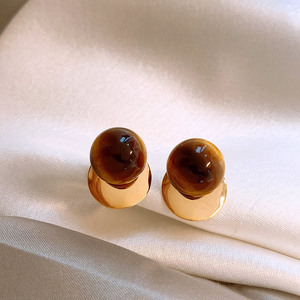 Orecchini da Donna Maillard Vintage in Pietra Naturale Stile Hong Kong di Lusso Leggero, Orecchini a Perno Eleganti e alla Moda per Matrimoni - Product Image 1