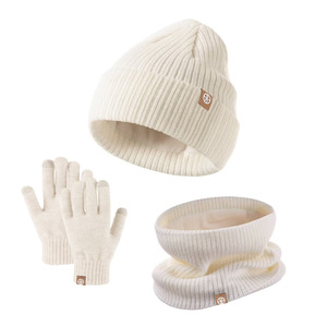 Conjunto de tres piezas al por mayor de invierno lindo tejido polar bebé cálido gorro niños grueso cálido sombrero <span class=keywords><strong>guantes</strong></span> <span class=keywords><strong>y</strong></span> <span class=keywords><strong>bufanda</strong></span> traje chico - Product Image 4