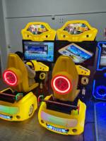 B B Y Machine de course d'arcade à pièces de monnaie Récepteur de pièce de monnaie de jeu vidéo d'intérieur Construction en métal en plastique Modèle certifié CE