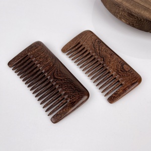 Pettine in Legno di Sandalo Naturale con Logo Personalizzato, Mini Pettine Tascabile Antistatico per Massaggio del Cuoio Capelluto, Cura e Styling dei Capelli per Donne e Uomini - Product Image 5