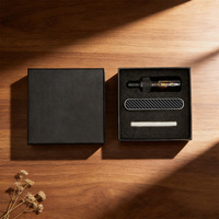 Diffuseur de parfum pour voiture en métal de luxe avec clip de ventilation, logo personnalisé du fabricant en fibre de carbone