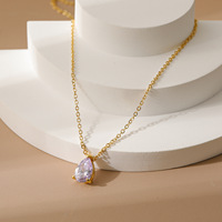Collier avec pendentif en cristal coloré en forme de goutte d'eau, plaqué or 18 carats, en acier inoxydable