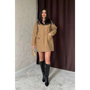 Chaqueta Parka de Felpa con Capucha y Emblema de Visón para Mujer, Venta al Por Mayor - Product Image 5