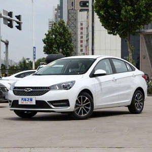 سيارة تشيري أريزو 5 برو 2021، محرك 1.5 لتر، ناقل حركة يدوي، إصدار الشباب، مقود يسار، مقاعد جلدية داخلية داكنة، 4 أبواب، 5 مقاعد، سيدان مع فتحة سقف - Product Image 1