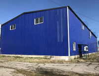 Usine de fabrication de structures en acier PEB sur mesure, usine industrielle préfabriquée avec système de grue, certifiée CE