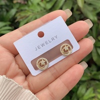 Boucles d'oreilles en perles à la mode pour femmes vêtements quotidiens en cuivre plaqué or 18 carats zircone intégrée nouveau Design géométrique et en forme de coeur