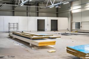 Tuiles en laine de roche résistantes aux hautes températures pour toitures d'ateliers de fusion de fours industriels et murs d'entrepôts à haute température - Product Image 2