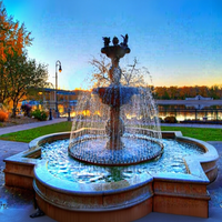 Fontaine de jardin de luxe à 3 niveaux cascade de pierre européenne extérieure caractéristique d'eau décorative à Triple niveaux pour parc immobilier
