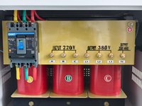 Transformateur triphasé SG 50 kVA 220 V vers 380 V avec disjoncteur d'entrée CE ISO9001 en stock, livraison rapide
