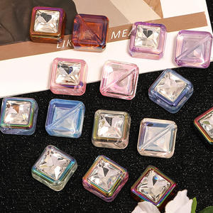 ลูกปัดอะคริลิคสีใสฝังเพชรด้านเดียวเคลือบด้วย UV คุณสมบัติที่เป็นเอกลักษณ์ - Product Image 4