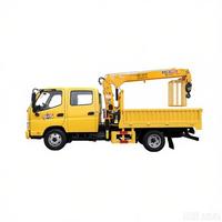Camion grue léger Foton Ollin à double cabine à faible consommation de carburant, grue télescopique hydraulique Changxing 4T montée sur camion