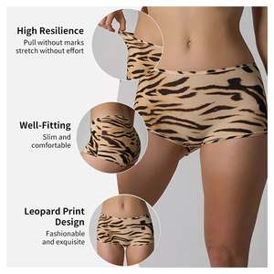 Pantaloncini Traspiranti da Donna a Vita Alta, Intimo con Stampa Leopardata, Boxer Elasticizzati Modellanti - Product Image 3