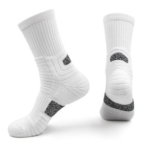 جوارب رياضية مضادة للانزلاق للرجال والنساء والأطفال والشباب، جوارب قطنية صيفية قابلة للتنفس مخصصة للجري وكرة السلة - Product Image 1