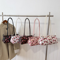 Nieuwe aankomst Fruit Cherry schoudertas Sweet Bow onderarmtas met tascharme Dames luxe mode handtas Damesmodetas