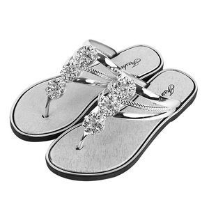 Da <span class=keywords><strong>donna</strong></span> firmate estive nuove <span class=keywords><strong>infradito</strong></span> Casual Comfort per ciabatte piatte e leggere sandali alla moda da esterno scarpe resistenti Cha - Product Image 6