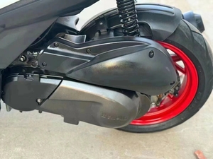 <span class=keywords><strong>Scooter</strong></span> a Benzina <span class=keywords><strong>Usati</strong></span> Economici da 100cc e 150cc <span class=keywords><strong>in</strong></span> <span class=keywords><strong>Vendita</strong></span> Stock di Magazzino <span class=keywords><strong>in</strong></span> Cina con Motore Raffreddato ad <span class=keywords><strong>Acqua</strong></span> - Product Image 4