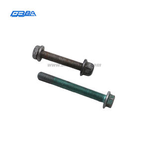 Tornillos Traseros Originales Usados en Perfecto Estado para Porsche 992 - Product Image 1