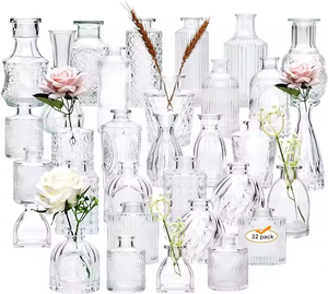 Mini jarrón de cristal de pequeño calibre con relieve retro de estilo europeo para flores secas, capullos y cultivo de agua - Product Image 1