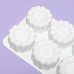 Moule à pâtisserie en silicone 3D en forme de fleur, moule à fleurs à 6 cavités pour mousse, gâteau, pâtisserie, gelée, bonbons, dessert et artisanat fait main - Product Image 3