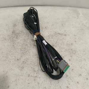 ชุดสายไฟรถขุดฮุนได รุ่น 21Q6-10704 12V ฉนวนพีวีซี แบบติดเพดาน - Product Image 1