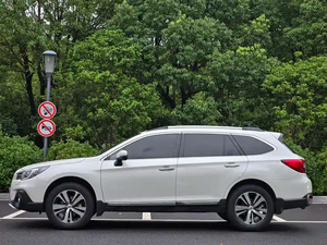 Excellent rapport qualité-prix, Subaru <span class=keywords><strong>Outback</strong></span> 2.5i Sport <span class=keywords><strong>2018</strong></span> d'occasion, navigation, transmission intégrale, équipée de navigation, Carfax propre - Product Image 2