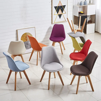 Chaise de salon moderne rembourrée en tissu, chaise de salle à manger avec pieds en bois, siège de loisirs sans accoudoirs pour salle à manger ou bureau