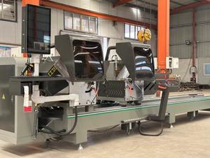 เครื่องเลื่อยตัดอลูมิเนียม CNC 550 แบบสองหัว พร้อมเครื่องยนต์และมอเตอร์กำลังไฟ 2x3 กิโลวัตต์ สำหรับการผลิตหน้าต่างและประตู - Product Image 5