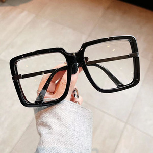 Gafas con montura cuadrada grande O3-40049 con filtro de luz azul para mujer, montura completa con lentes de PC, estilo coreano, monturas de gafas a la moda. - Product Image 3